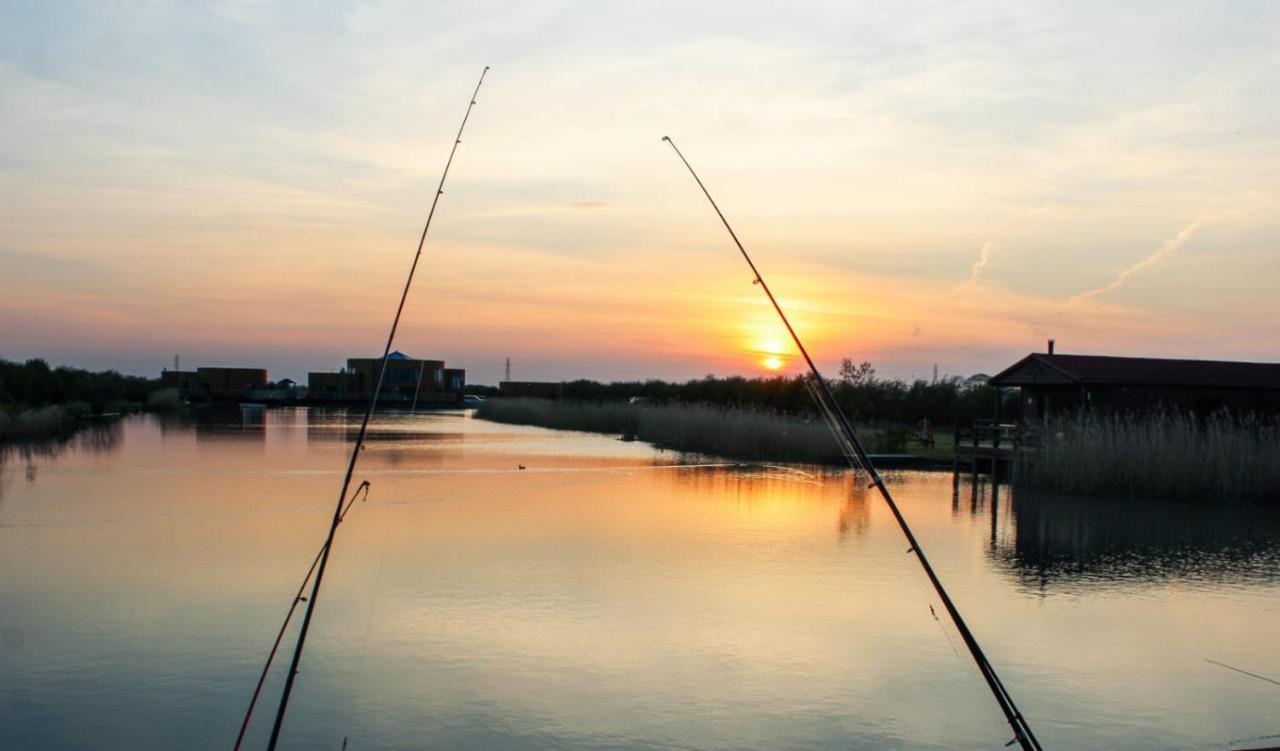 Lakeside Fishing Lodges Boston Exterior foto